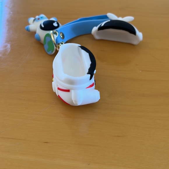 Airpods case - Picture 4 of 5